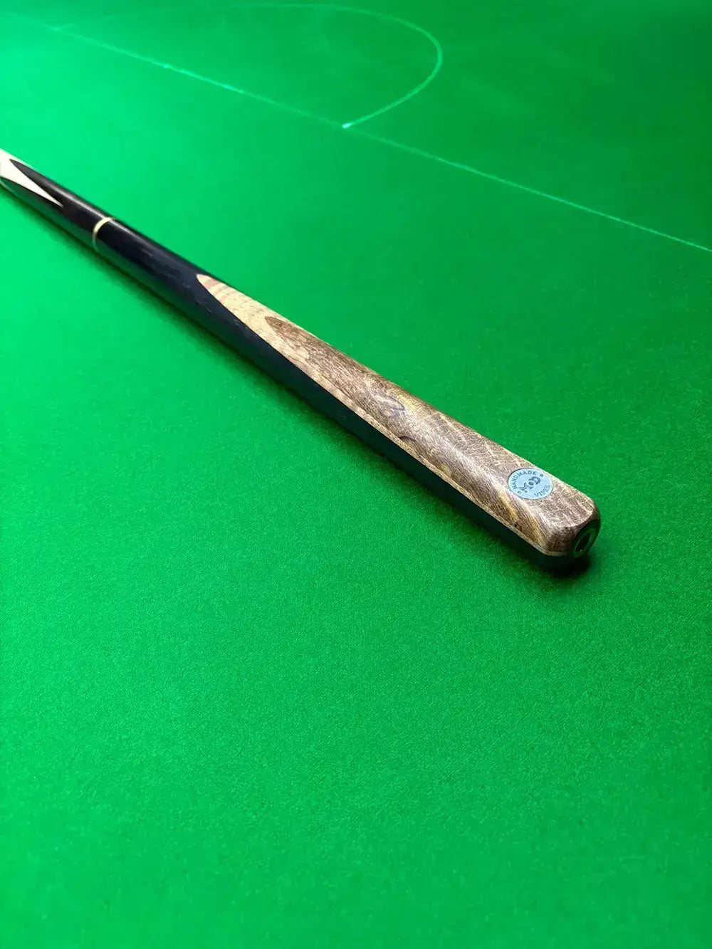 Maple MOD snooker cue