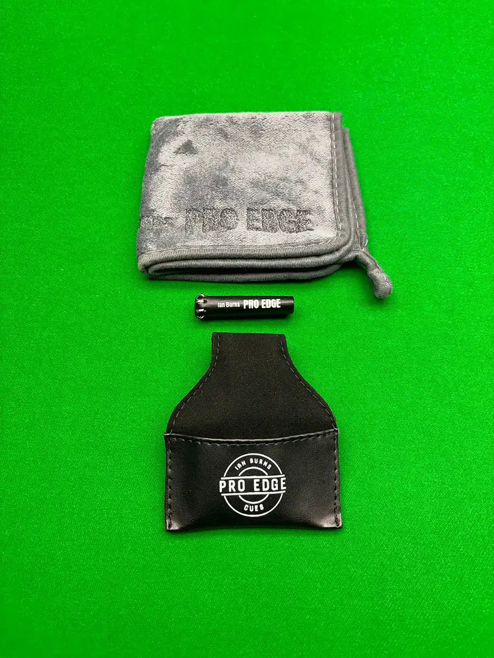 Pro Edge Bundle microfibre towel tip Protector and Leather Chalk Pouch