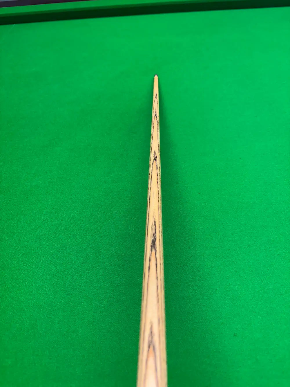 Pro Edge cue - ash 1 piece - titanium ferrule