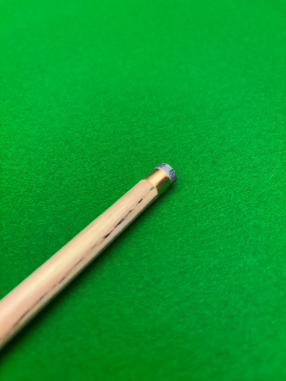Pro Edge Shadow 24 - Ash - 3/4 - Ebony, maple veneer and tiger ebony butt - brass ferrule 