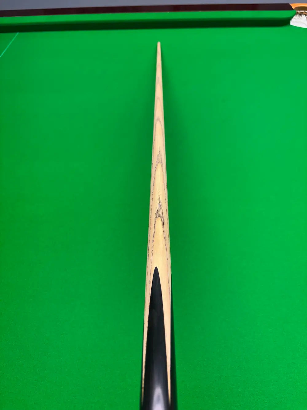 Pro Edge Shadow 24 - Ash - 3/4 - Ebony, maple veneer and tiger ebony butt - brass ferrule 