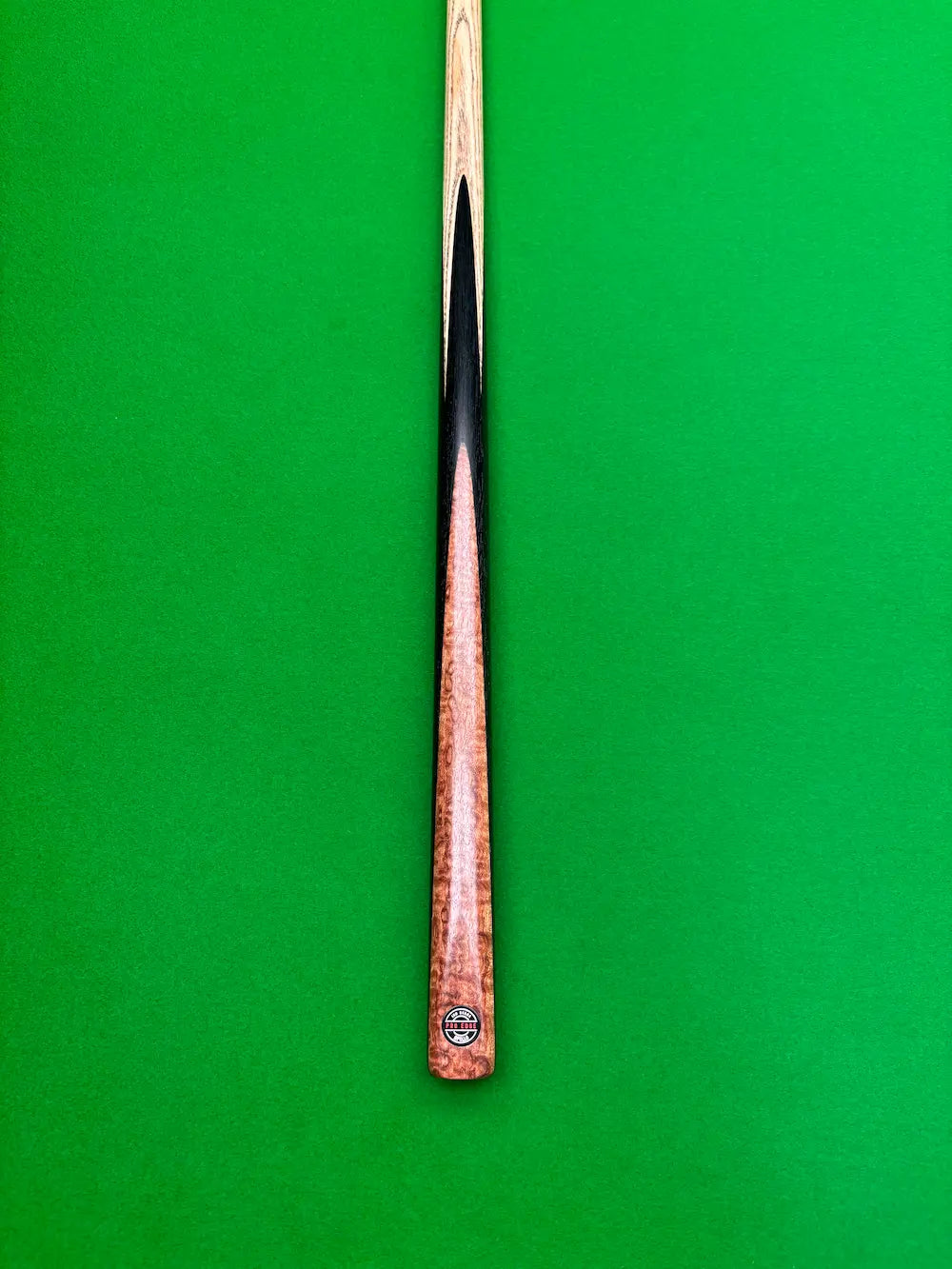 Pro edge snooker cue with exotic wood