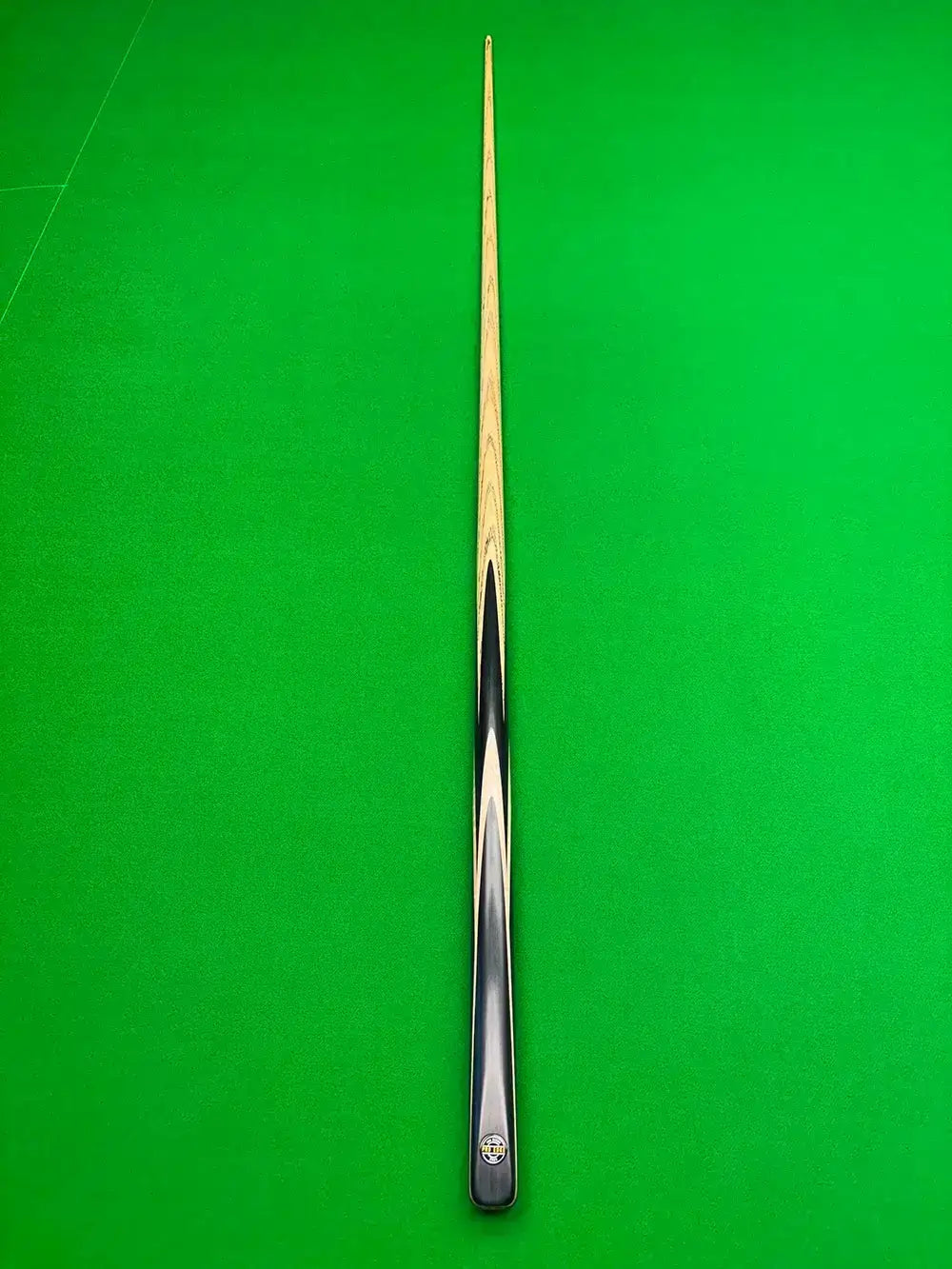 ash snooker cue by pro edge cues 