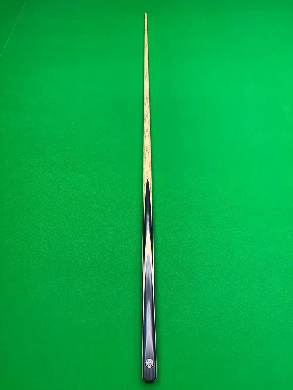 pro edge snooker cue by professional player ian burns