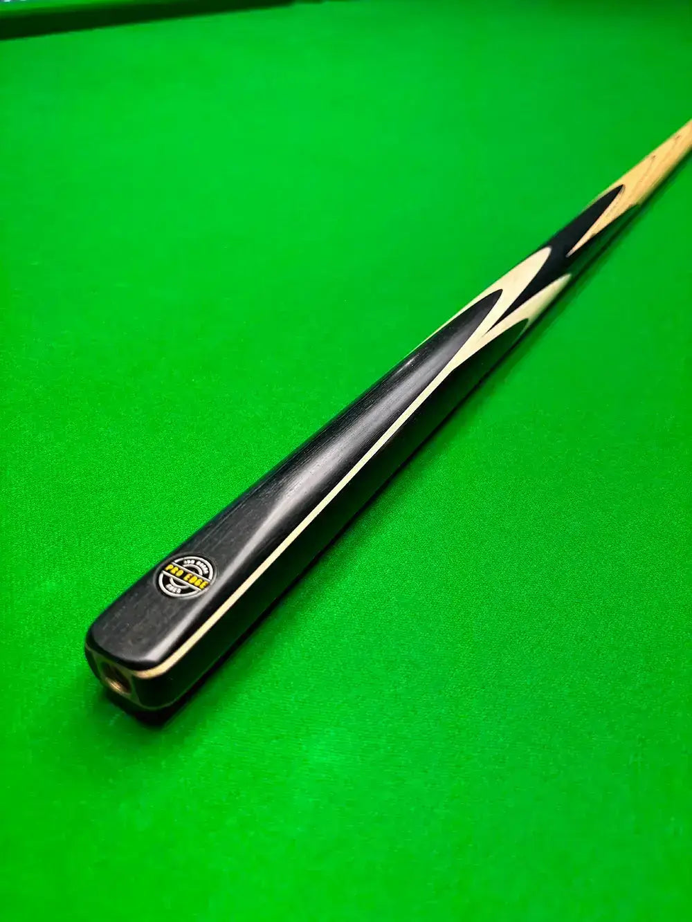 pro edge snooker cue by ian burns