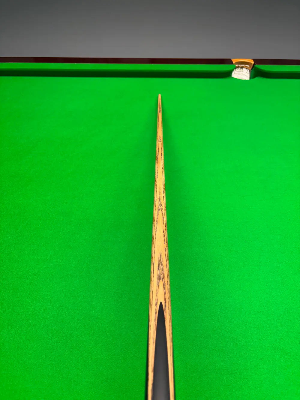 Pro Edge Shadow #06 snooker cue ash ebony makha