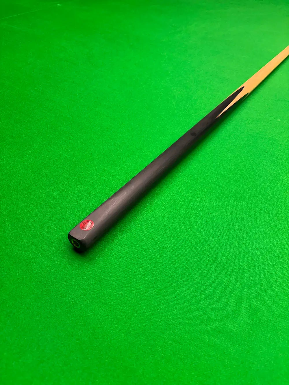 Pro Edge Snooker cue maple ebony
