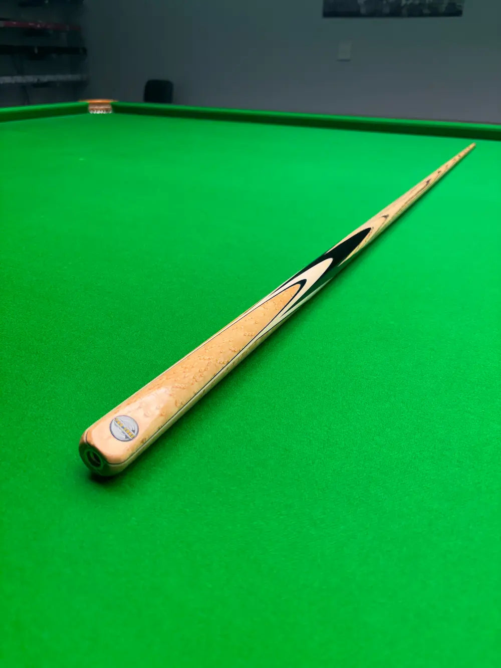 Pro Edge Precision 10 - 1 piece ash - titanium ferrule - ebony and maple style butt