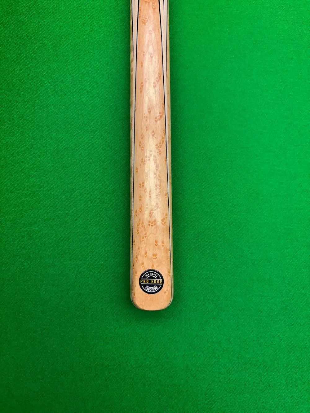 Pro Edge Precision 10 snooker cue ebony and maple style butt
