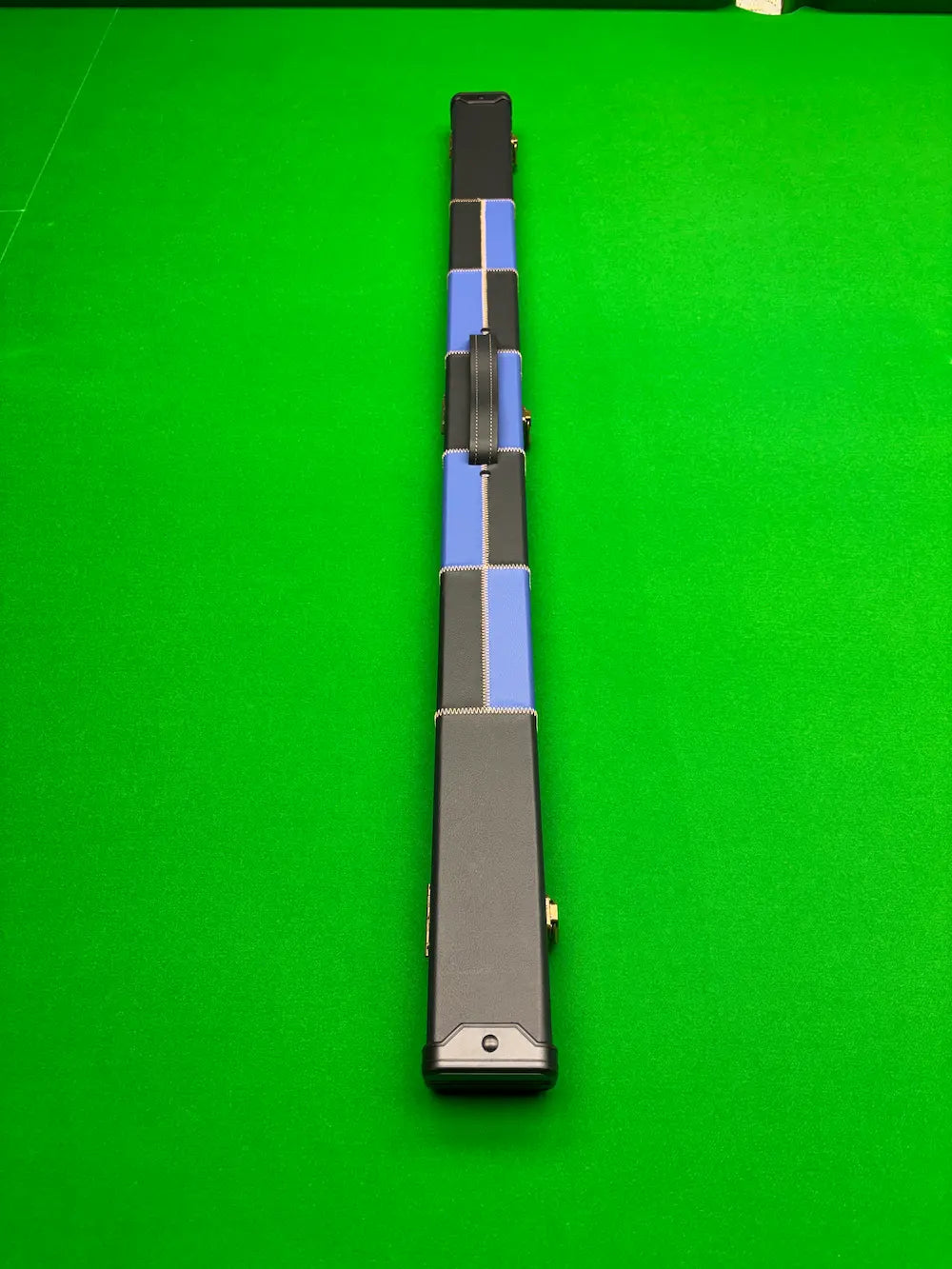 Snooker cue case in black and blue