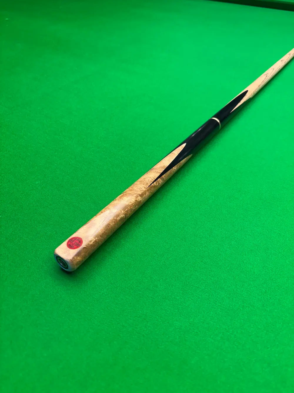 pro edge snooker cue with an Ebony and Camphor Burl butt