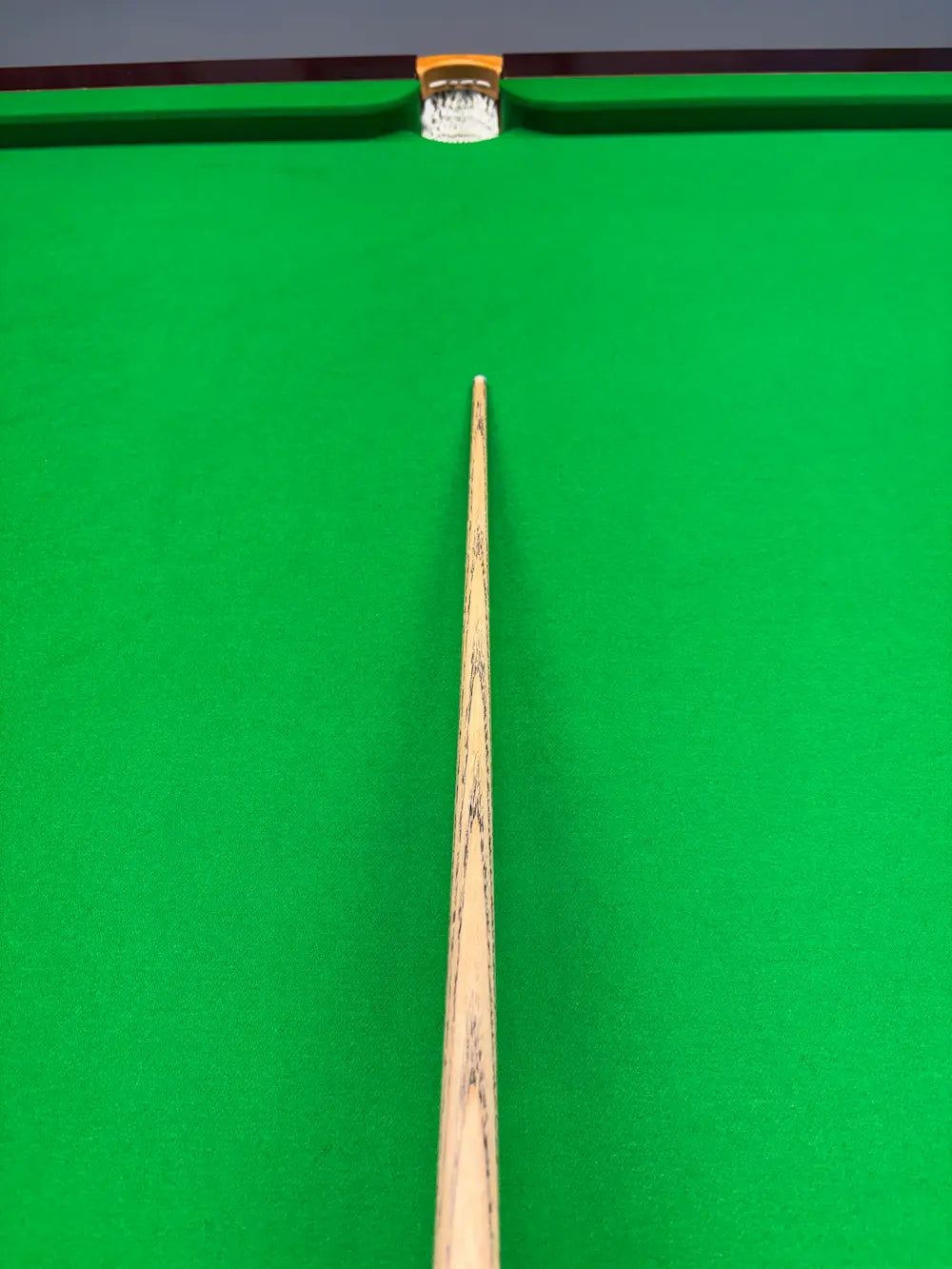 pro edge ash snooker cue by ian burns