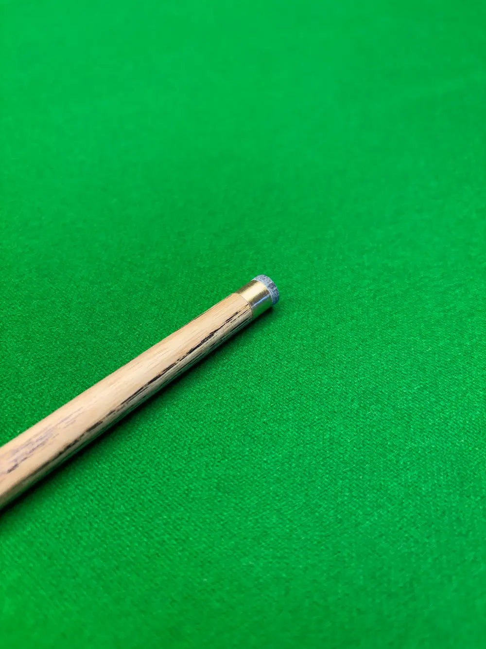 3/4 pro edge snooker cue with a brass ferrule