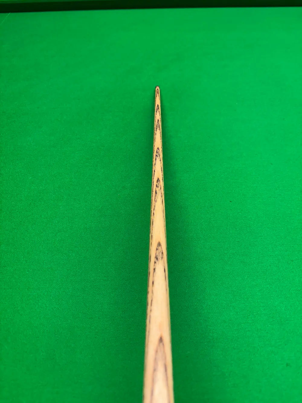 Pro Edge Apollo ref 9 - ash shaft - 1 piece - brass ferule 