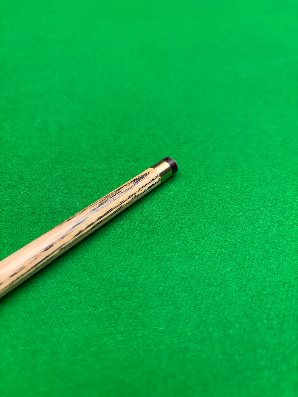 Pro Edge Apollo ref 9 - ash shaft - 1 piece - brass ferule 