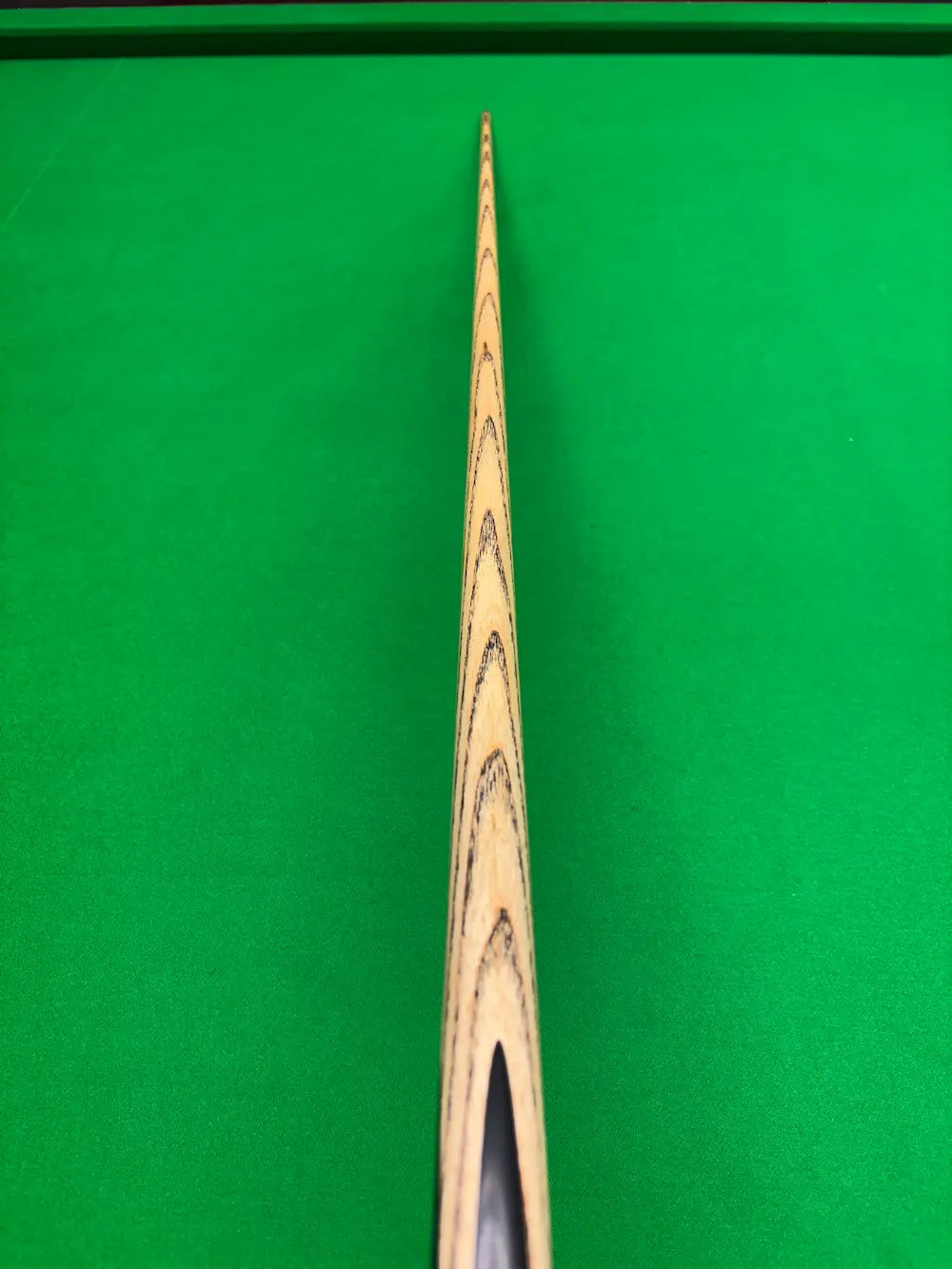 Pro Edge Apollo ref 9 - ash shaft - 1 piece - brass ferule 