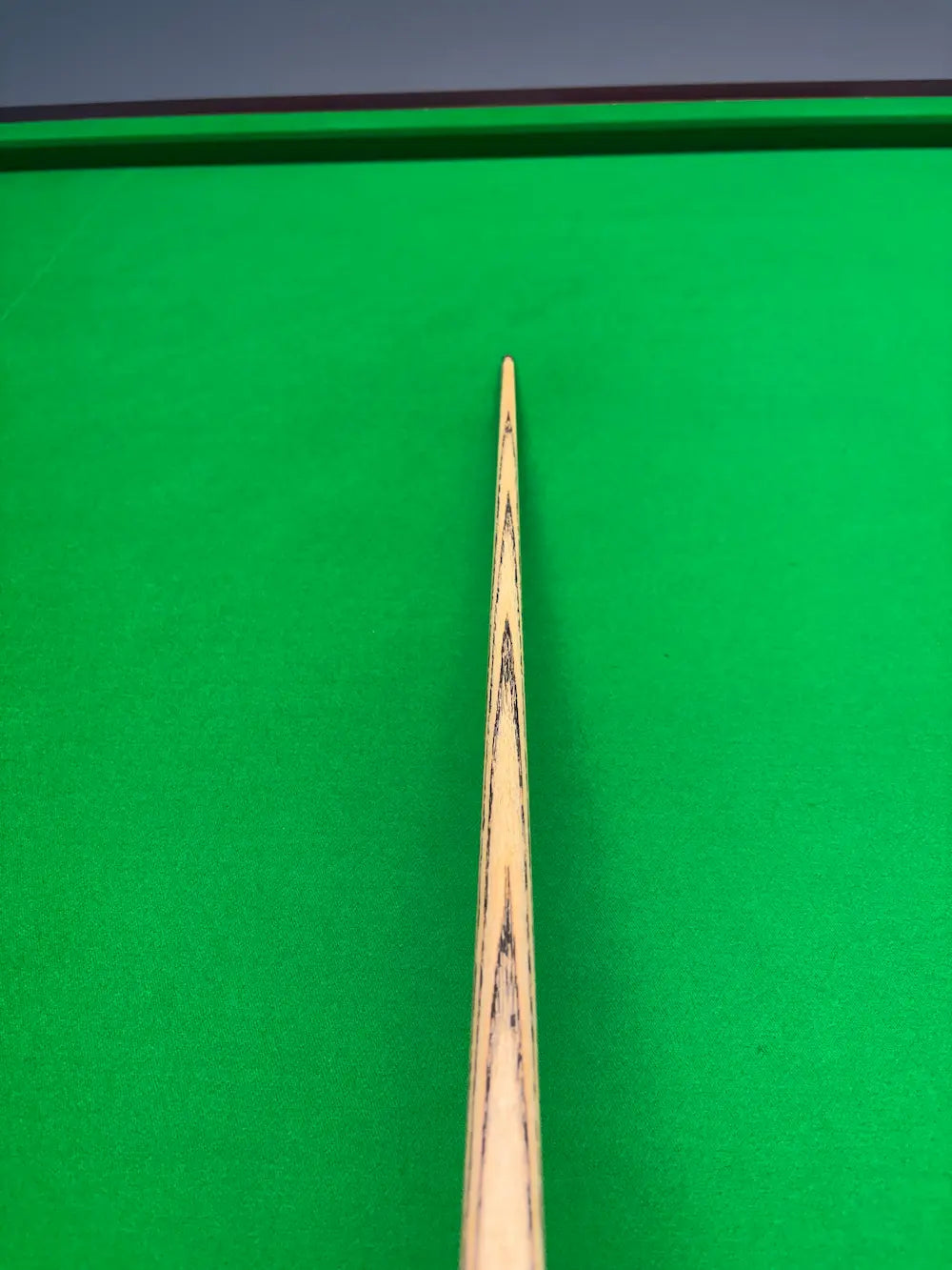 Pro Edge Apollo ref 8 - ash shaft -1 piece - brass ferrule