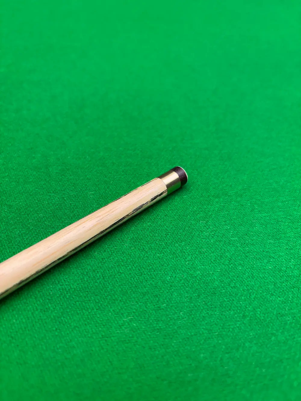 Pro Edge Apollo ref 8 - ash shaft -1 piece - brass ferrule