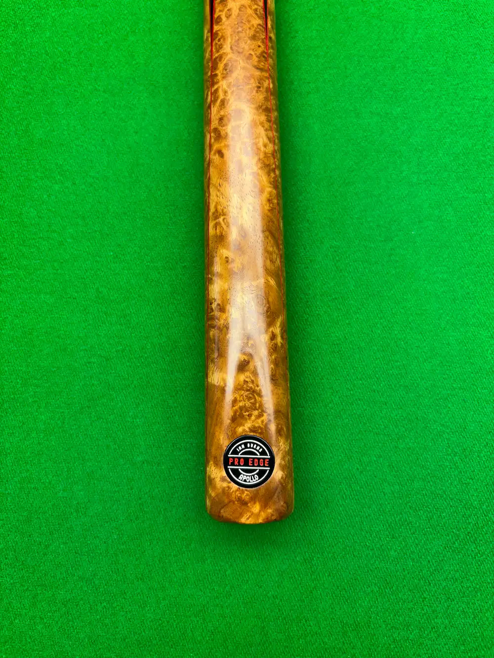 Pro Edge Apollo ref 5 snooker cue ebony with red veneer and Amboyna burl butt