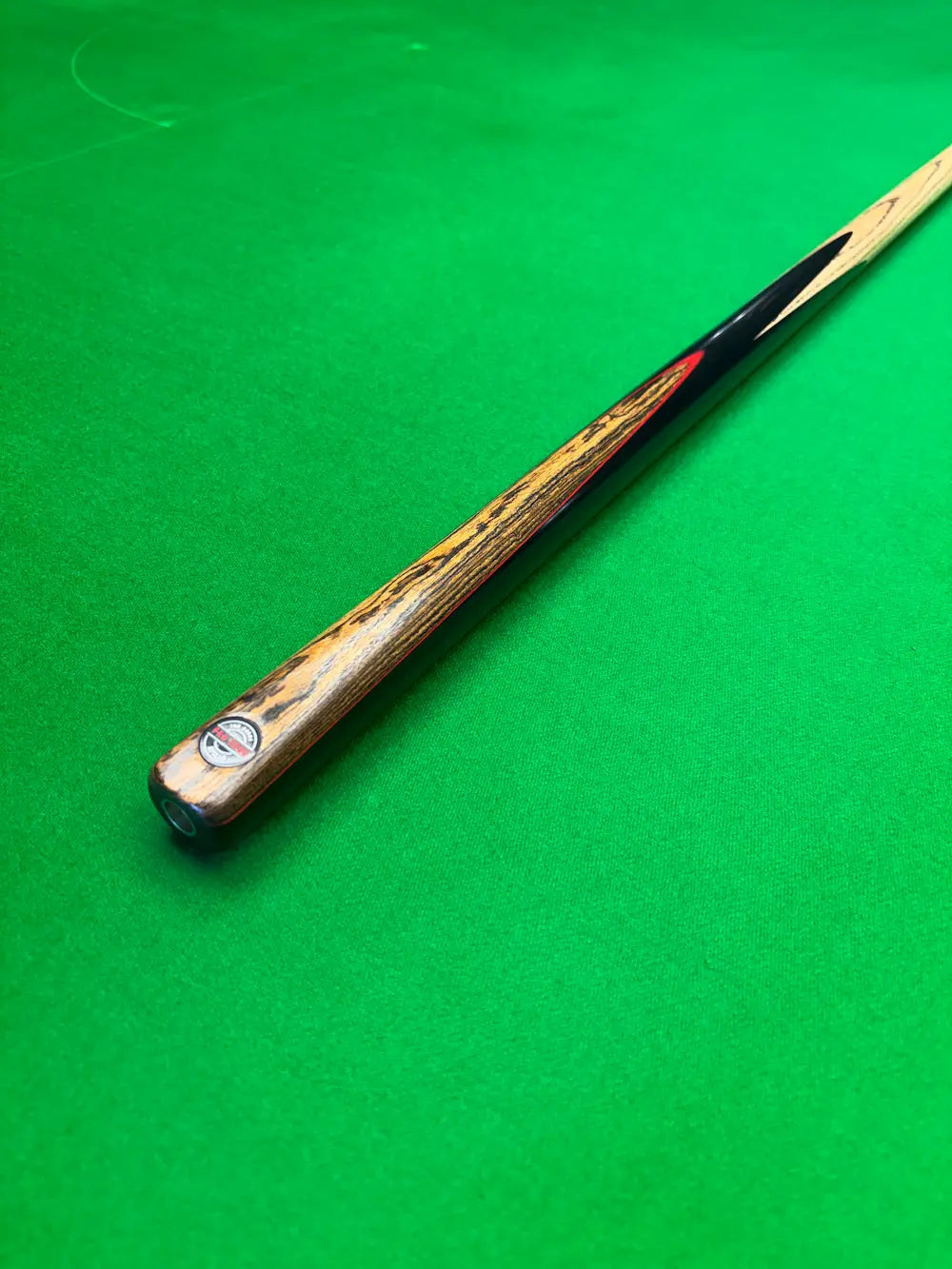 Ash cue - 1 piece - Ebony with red veneer and golden sandalwood butt